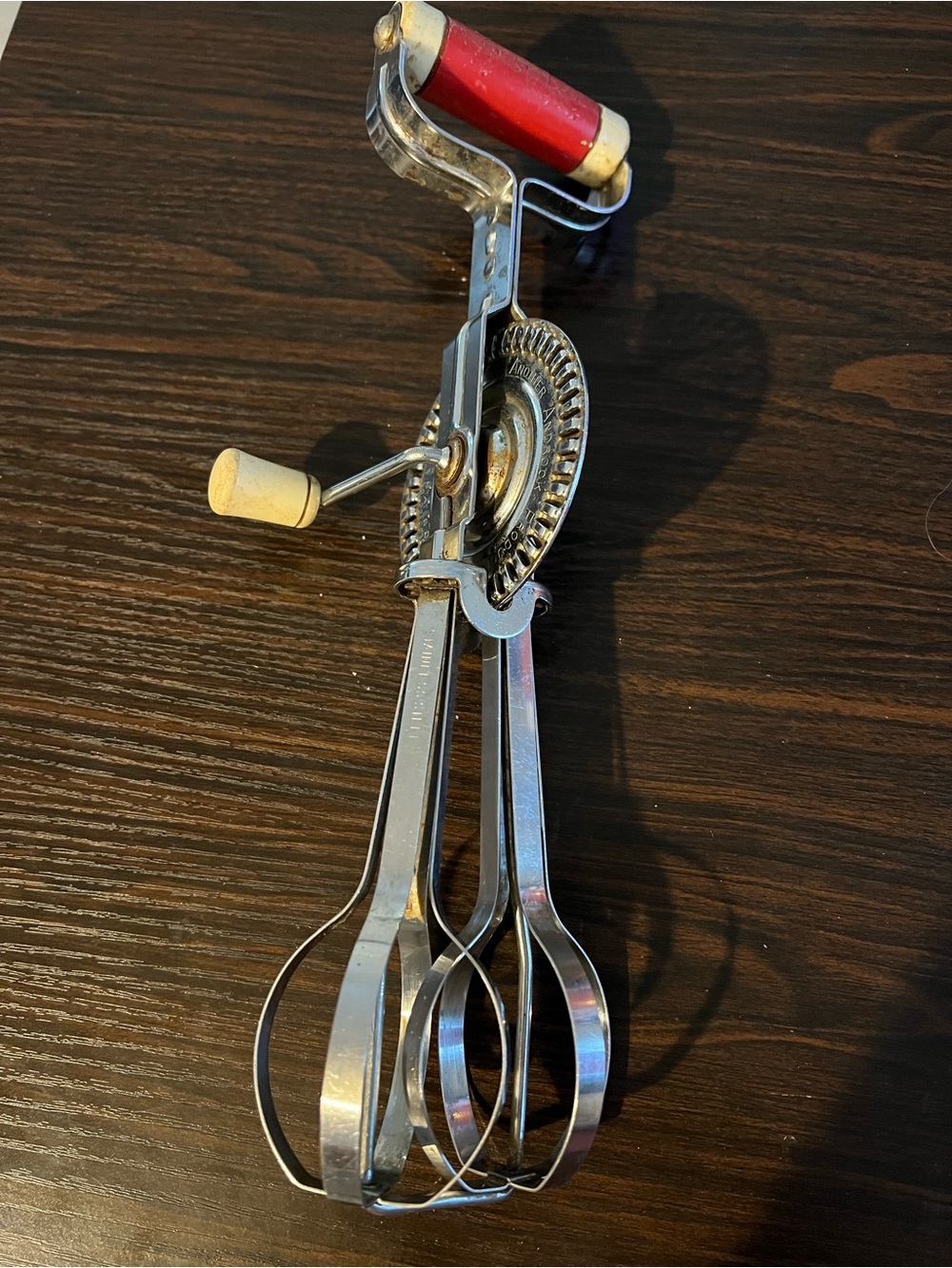 Vintage/Retro Rotary Egg Beater Hand Mixer in Red